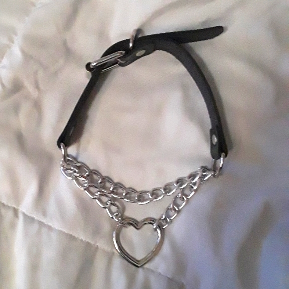 Goth Heart O-Ring Chain Choker - Picture 1 of 6